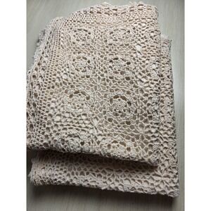 Vtg Crochet Pilliw Covers Shams Beige Lined 19x24 Set of 2 Shabby Chic County